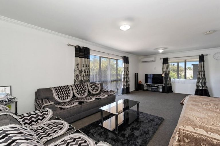 Photo of property in 3/55 Tuhikaramea Road, Dinsdale, Hamilton, 3204