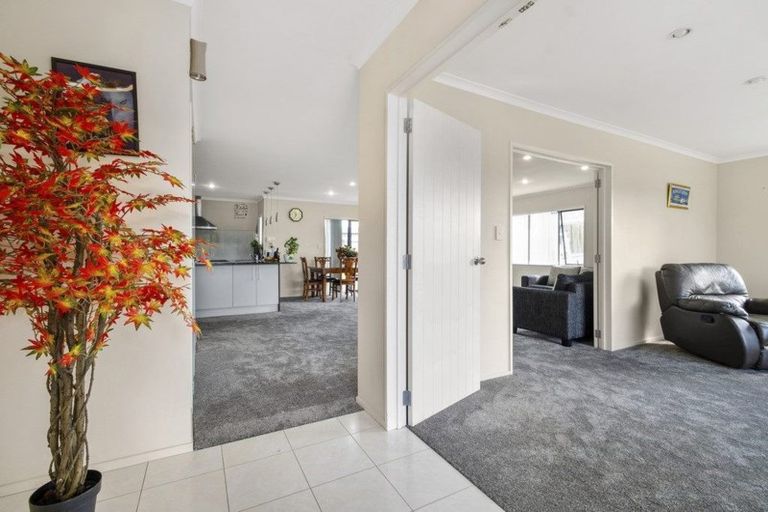 Photo of property in 497 Great South Road, Opaheke, Papakura, 2113