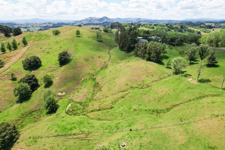 Photo of property in 282 Girls High School Road, Pukehuia, Tangiteroria, 0381