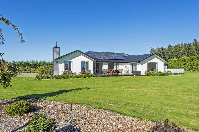 Photo of property in 45 Landsborough Drive, Darfield, 7571