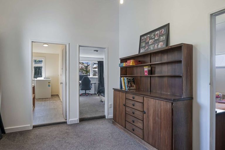 Photo of property in 24a Mckenzie Street, Levin, 5510