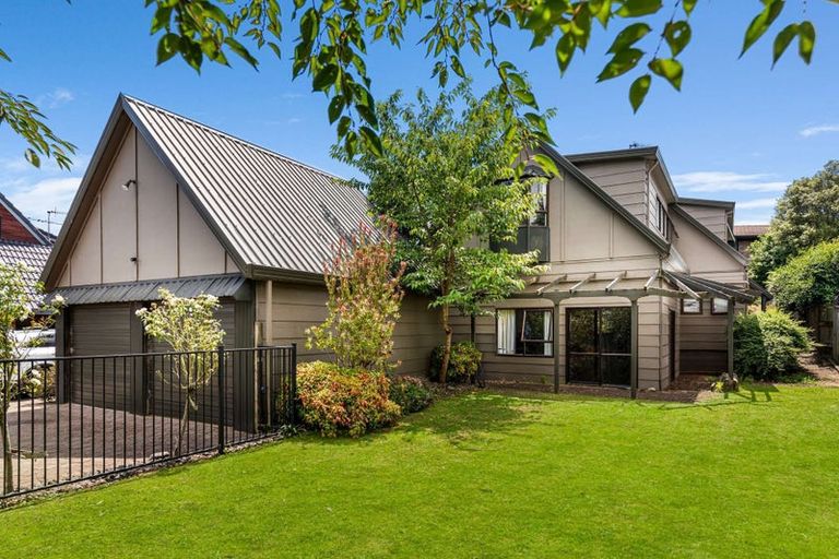 Photo of property in 76 Iles Road, Lynmore, Rotorua, 3010