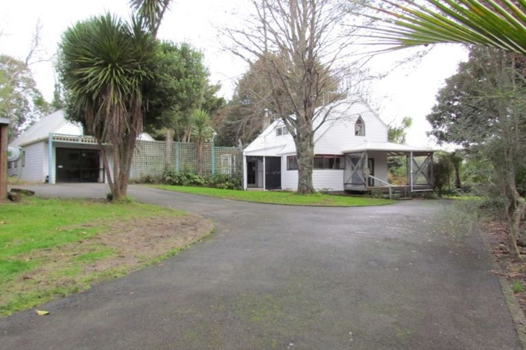 Photo of property in 95 Denton Road, Levin, 5571