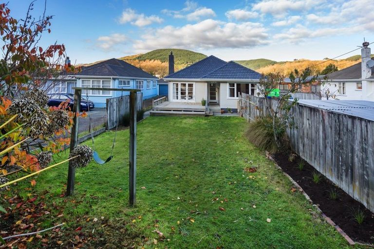 Photo of property in 312 Main Road, Tawa, Wellington, 5028