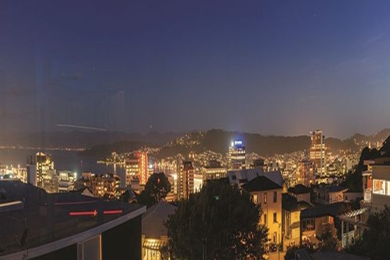 Photo of property in 27 Salamanca Road, Kelburn, Wellington, 6012