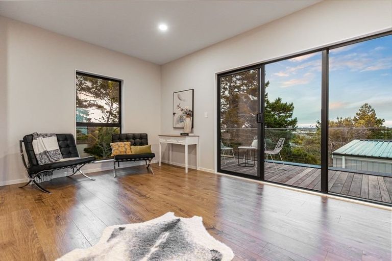 Photo of property in 185a Browns Bay Road, Browns Bay, Auckland, 0630