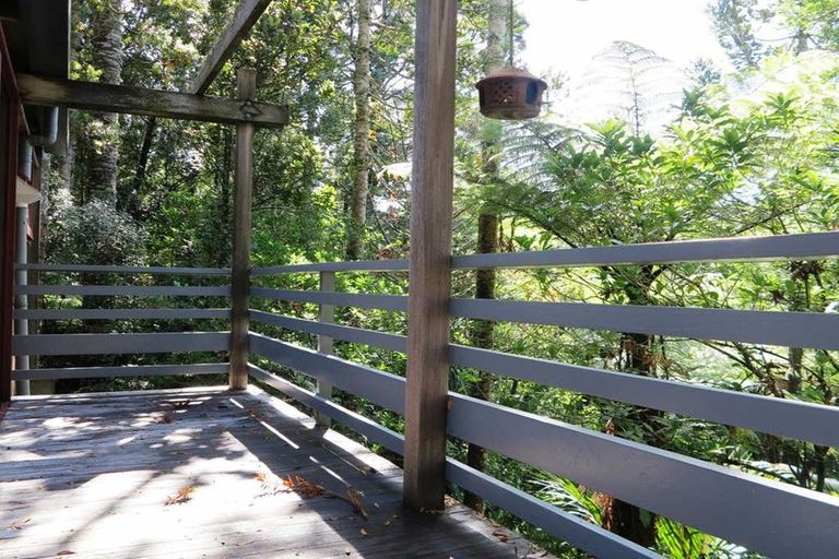 Photo of property in 52 Park Hill Road, Birkenhead, Auckland, 0626