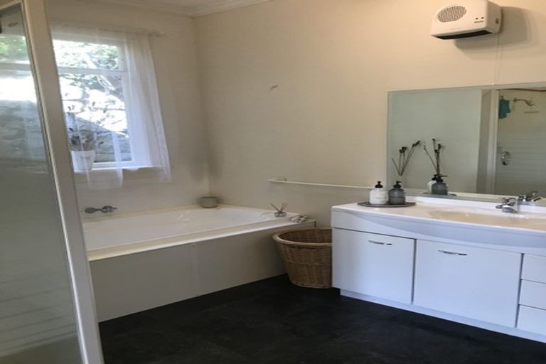 Photo of property in 39 Coombe Hay Terrace, Careys Bay, Port Chalmers, 9023