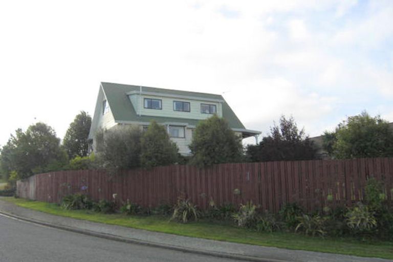 Photo of property in 17 Leven Street, South Hill, Oamaru, 9400