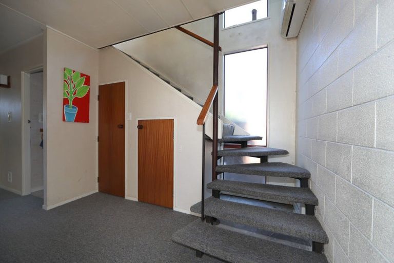 Photo of property in 23 Skerrett Crescent, Tamatea, Napier, 4112