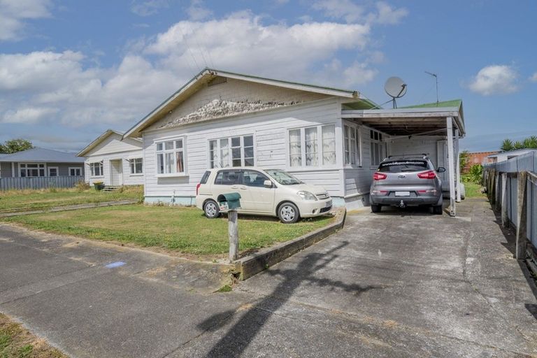 Photo of property in 14 Wilton Street, Levin, 5510