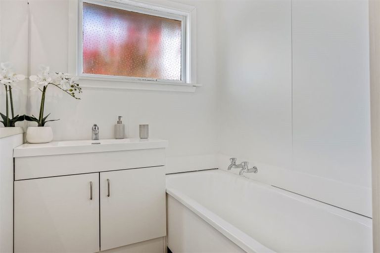 Photo of property in 118 Harris Crescent, Papanui, Christchurch, 8053