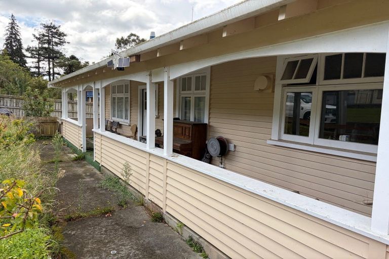 Photo of property in 3 Hay Street, Shannon, Palmerston North, 4474