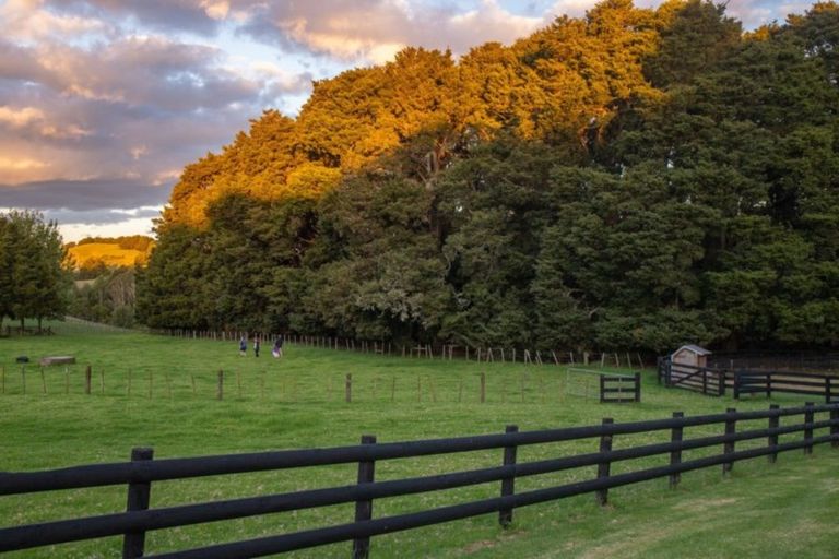 Photo of property in 18 Meadowstone Lane, Maungakaramea, Whangarei, 0178