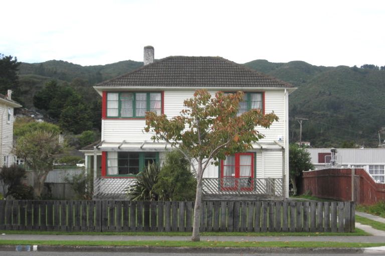 Photo of property in 270 Naenae Road, Naenae, Lower Hutt, 5011