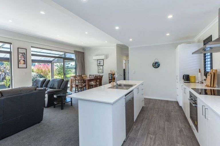 Photo of property in 6 Ataahua Place, Featherston, 5710