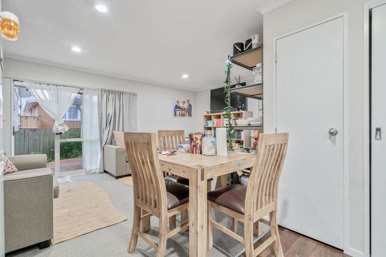 Photo of property in 8 Lomas Place, Manurewa, Auckland, 2102