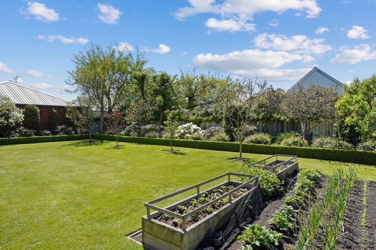 Photo of property in 27 Kingsbury Avenue, Rangiora, 7400