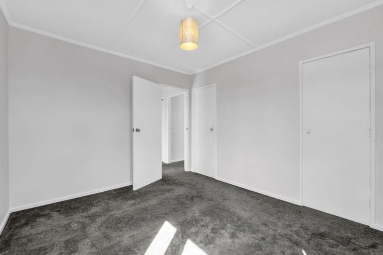 Photo of property in 1/324 Carrington Street, Vogeltown, New Plymouth, 4310