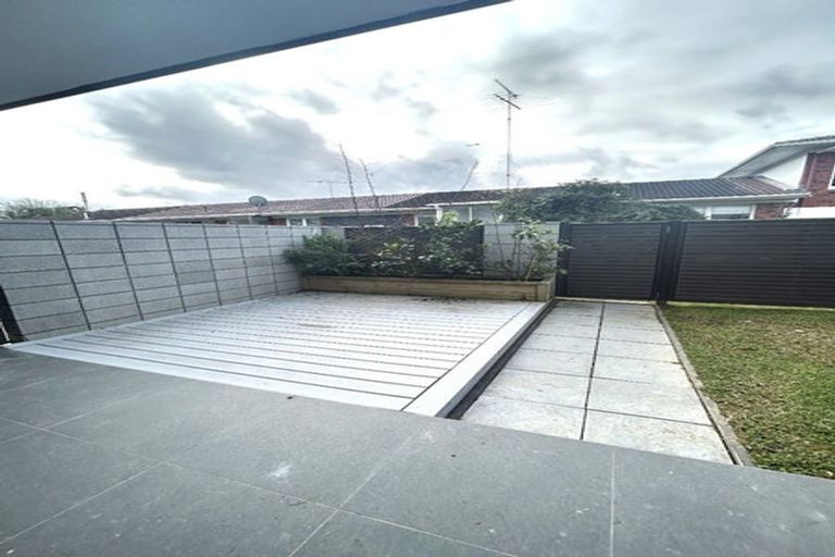 Photo of property in 4/764 Beach Road, Browns Bay, Auckland, 0630