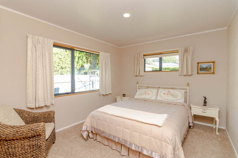 Photo of property in 62 Reading Street, Greytown, 5712