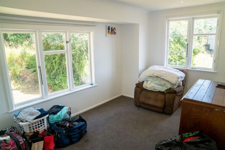 Photo of property in 160 Champion Street, Cannons Creek, Porirua, 5024