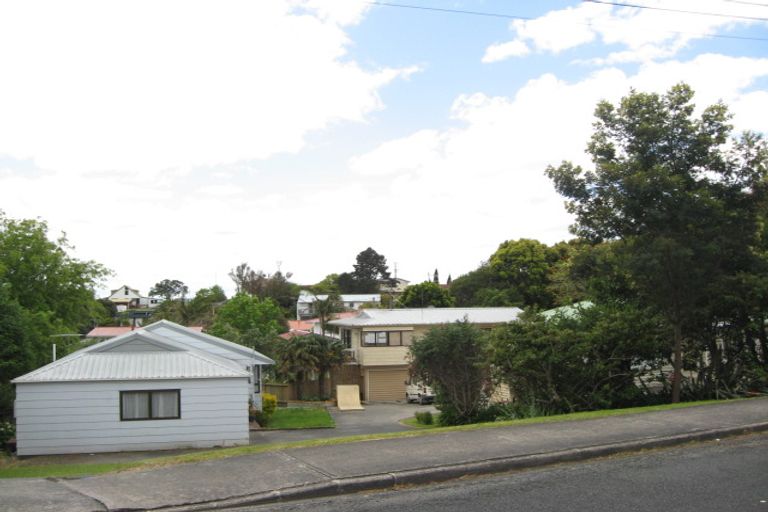 Photo of property in 13b Walbrook Road, Manly, Whangaparaoa, 0930