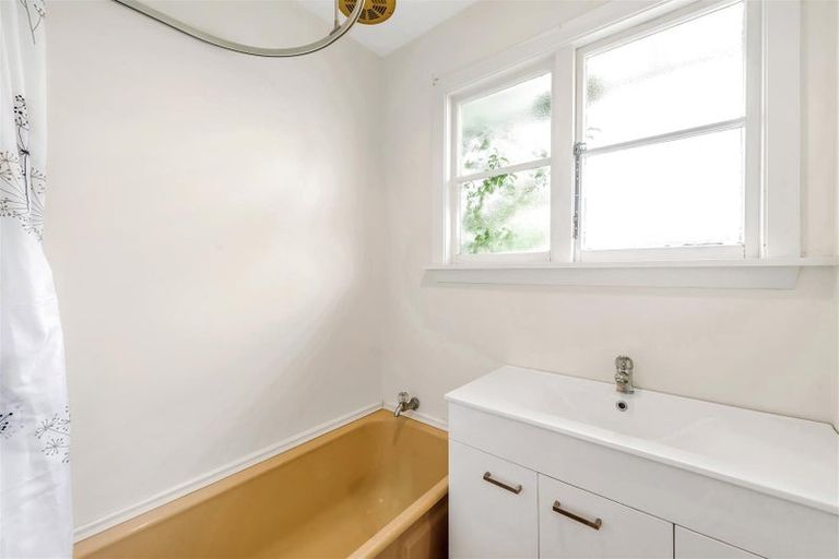 Photo of property in 35 Vardon Crescent, Shirley, Christchurch, 8061