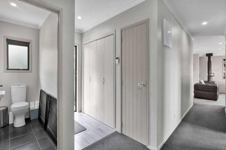 Photo of property in 22b Havelock Place, Blagdon, New Plymouth, 4310