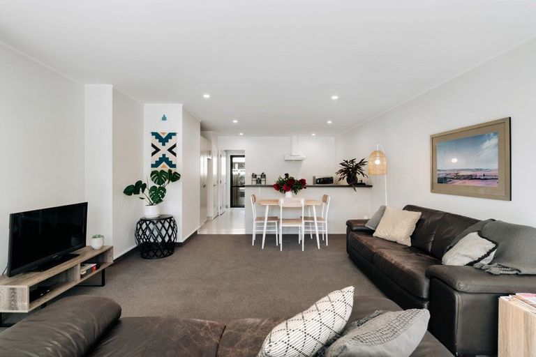 Photo of property in 8b Mckellar Court, Cromwell, 9310