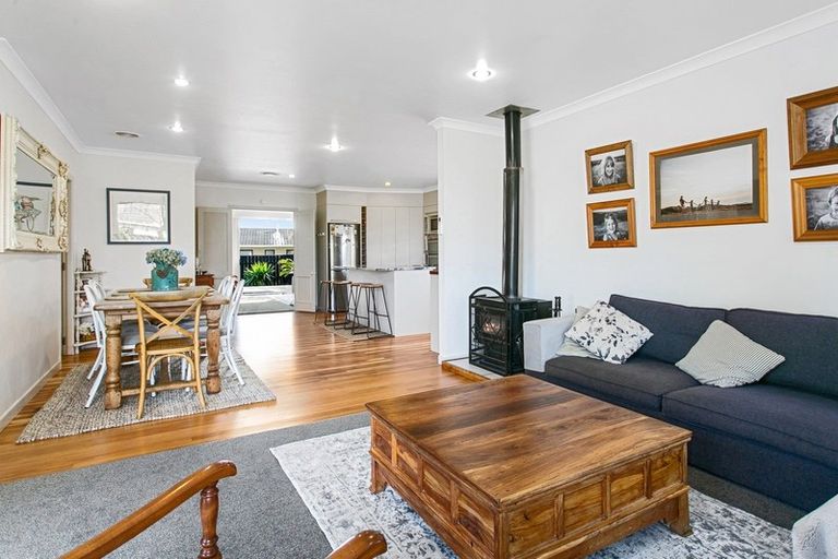 Photo of property in 158 Williams Street, Cambridge, 3434