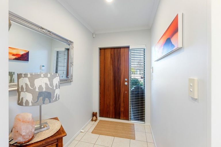 Photo of property in 4b Huia Road, Raumati Beach, Paraparaumu, 5032