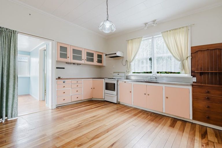 Photo of property in 345 Kihikihi Road, Te Awamutu, 3800