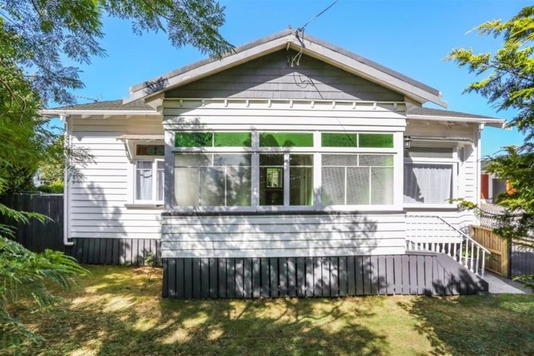 Photo of property in 95 Seddon Street, Pukekohe, 2120