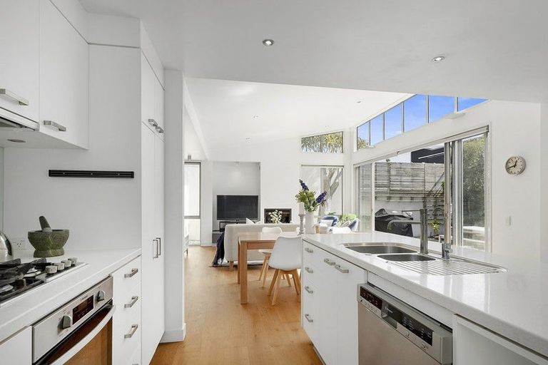 Photo of property in 79 Ludlam Street, Seatoun, Wellington, 6022