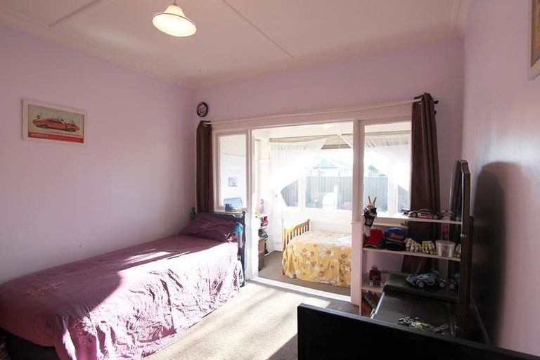 Photo of property in 1 Bruce Street, Mosgiel, 9024