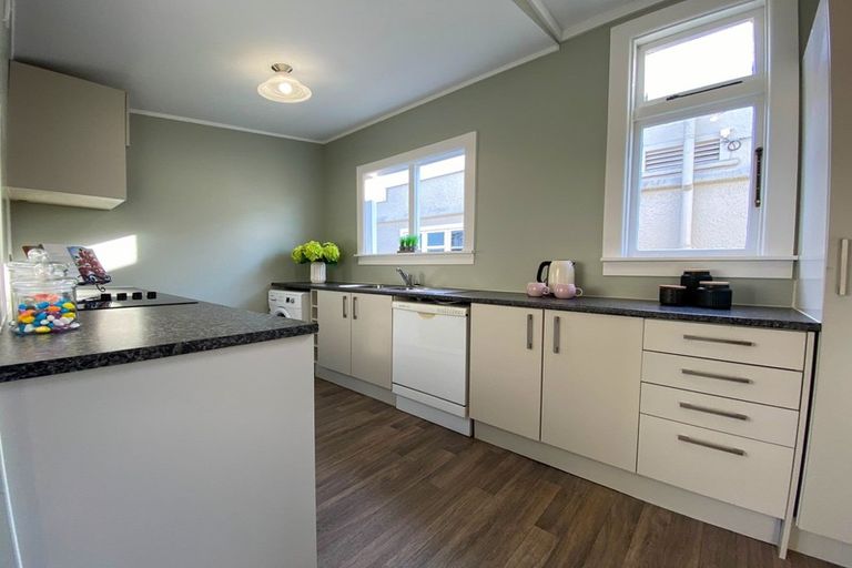 Photo of property in 107 Broadway, Carterton, 5713