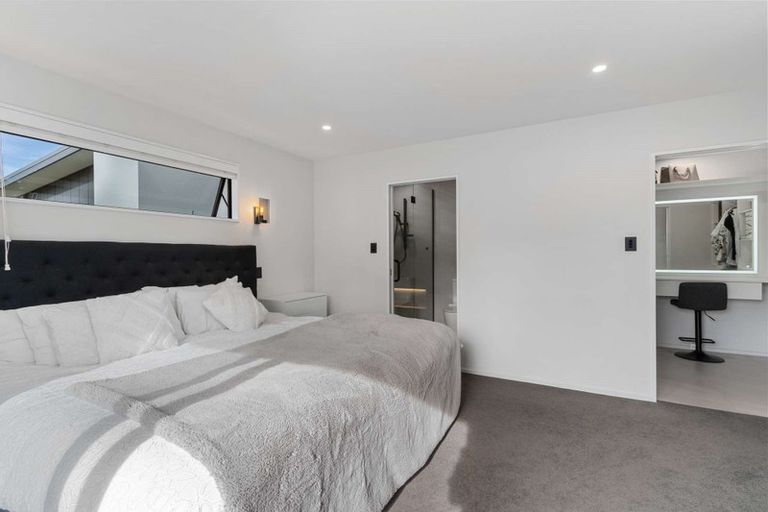 Photo of property in 8 Whitburn Avenue, Halswell, Christchurch, 8025