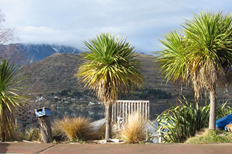 Photo of property in 26 Golden Terrace, Queenstown, 9300