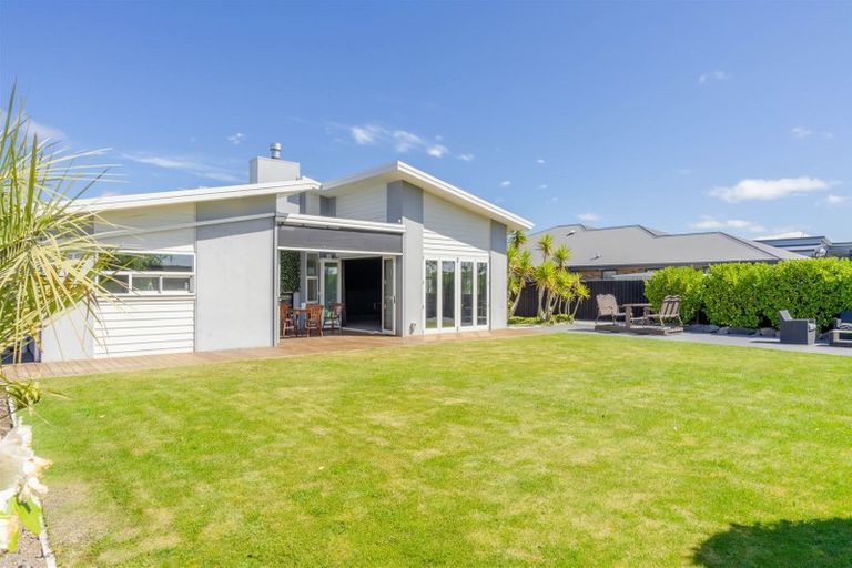 Photo of property in 45 Westpark Drive, Burnside, Christchurch, 8053