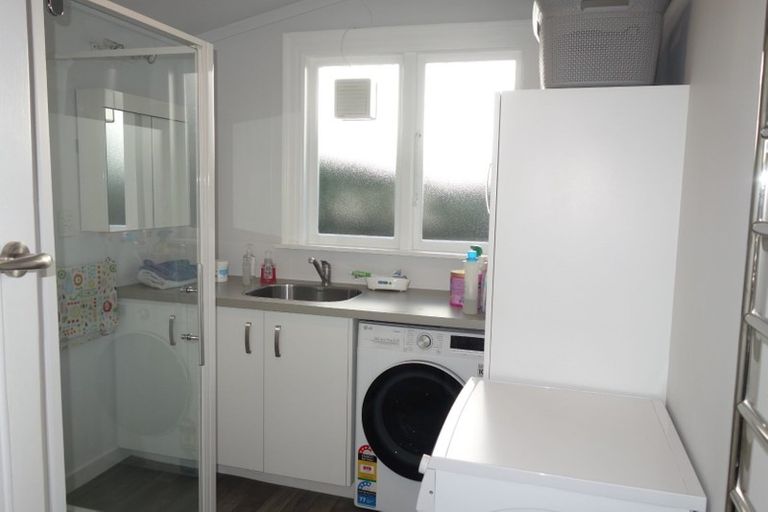 Photo of property in 54 Hamilton Avenue, Ilam, Christchurch, 8041