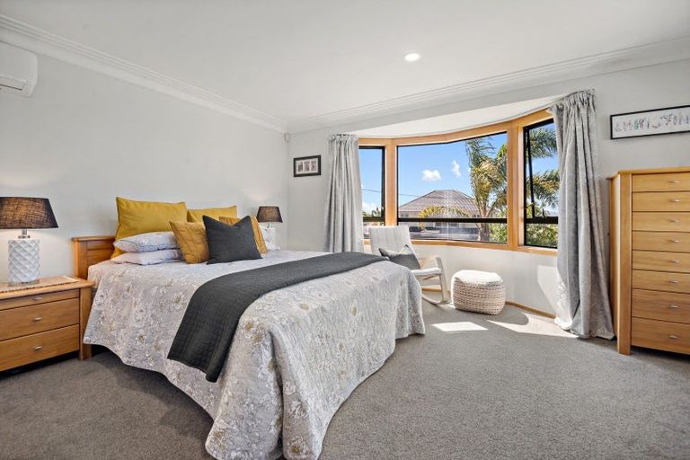 Photo of property in 4 Takutai Avenue, Bucklands Beach, Auckland, 2012