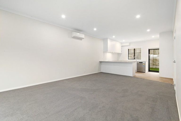 Photo of property in 1c Pembroke Street, Tawa, Wellington, 5028