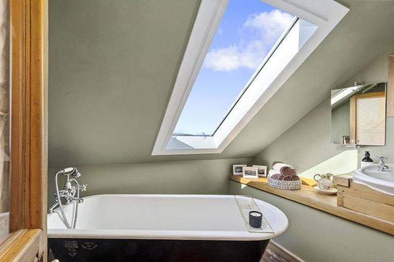 Photo of property in 48 Konini Road, Hataitai, Wellington, 6021