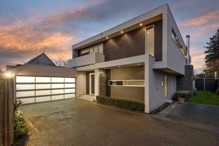 Photo of property in 243 Ilam Road, Ilam, Christchurch, 8041