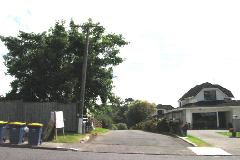 Photo of property in 2/82 Verbena Road, Birkdale, Auckland, 0626