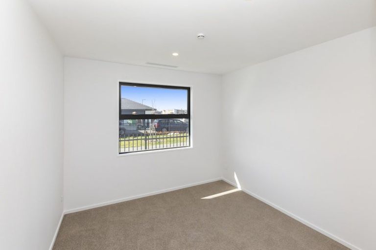 Photo of property in 19 Timara Crescent, Marshland, Christchurch, 8083