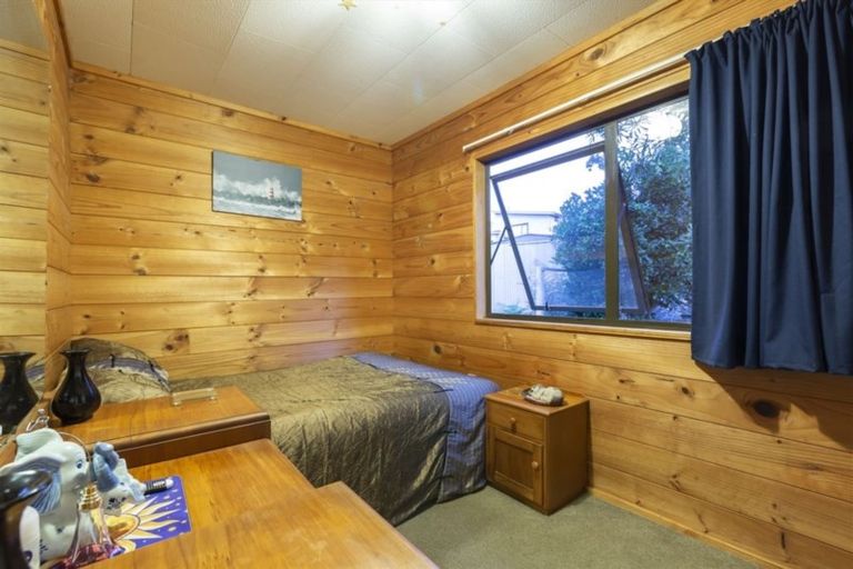 Photo of property in 33 Mellsop Avenue, Waiuku, 2123