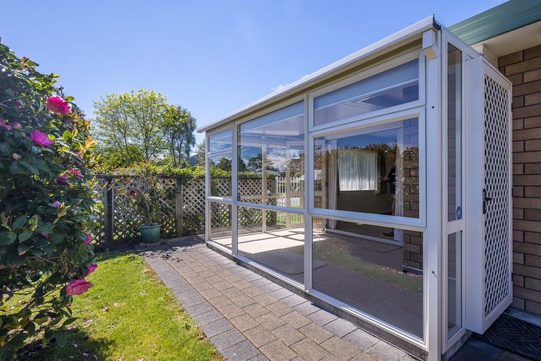 Photo of property in 18 Tararua Street, Paraparaumu, 5032