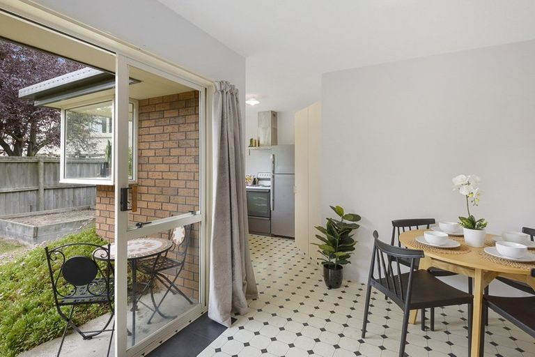 Photo of property in 122b East Belt, Lincoln, 7608